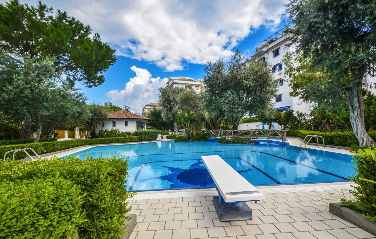 Short-Lets D33, Part Of The House Is Available For Short-Term Rentals In Sorrento Center Bagian luar foto