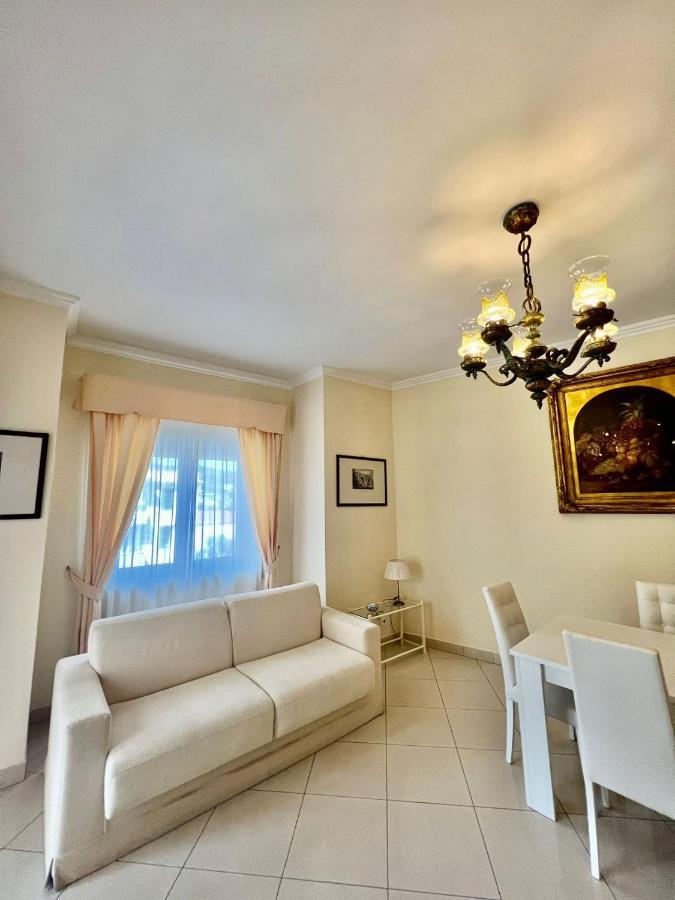 Short-Lets D33, Part Of The House Is Available For Short-Term Rentals In Sorrento Center Bagian luar foto