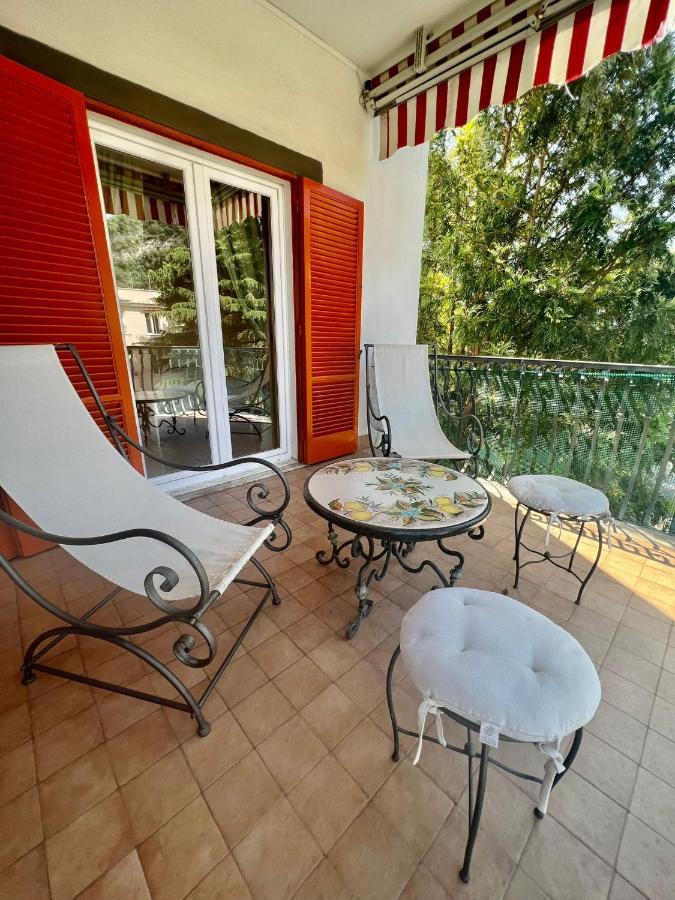 Short-Lets D33, Part Of The House Is Available For Short-Term Rentals In Sorrento Center Bagian luar foto