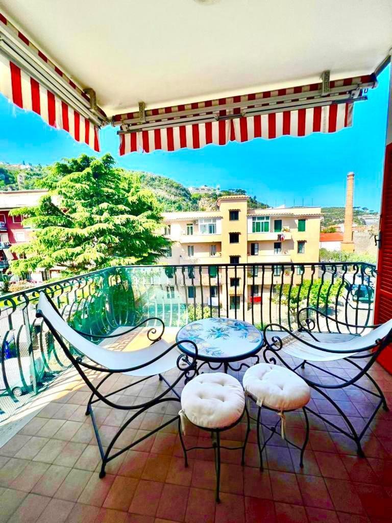 Short-Lets D33, Part Of The House Is Available For Short-Term Rentals In Sorrento Center Bagian luar foto